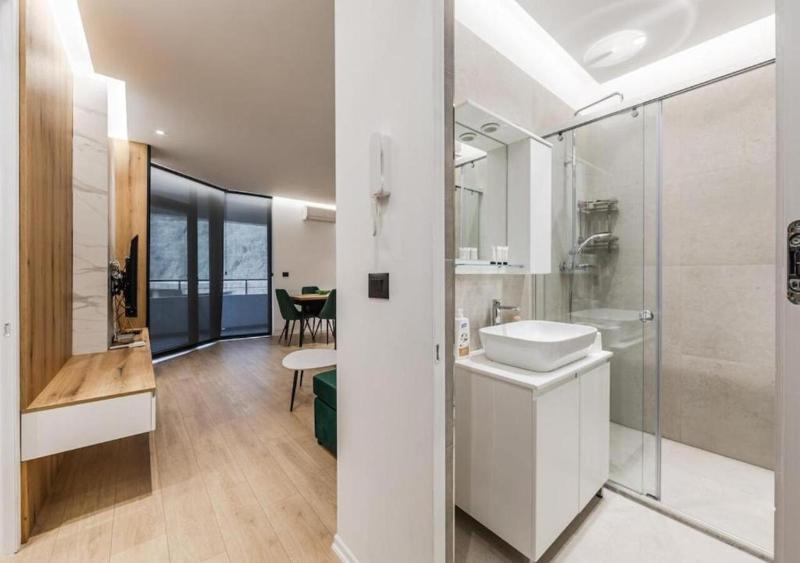 Hill Side Suite 4 by Premium Selection - image 15