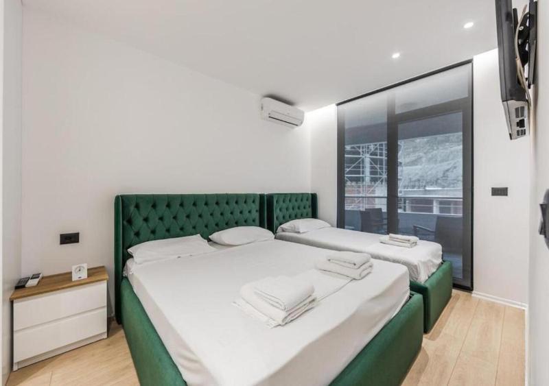 Hill Side Suite 4 by Premium Selection - image 6