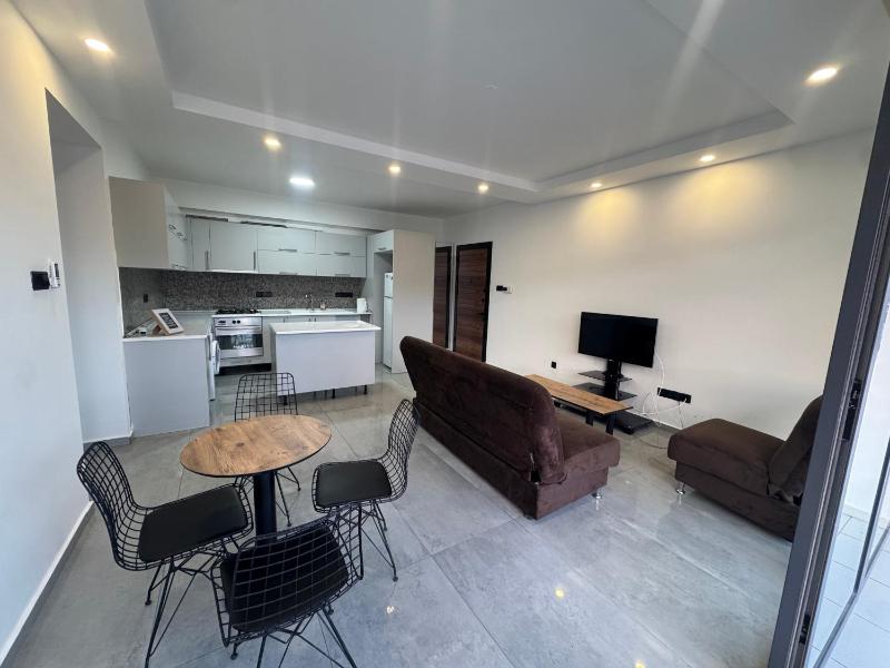 Joy Residence- 3 bedroom apartment with balcony - image 8