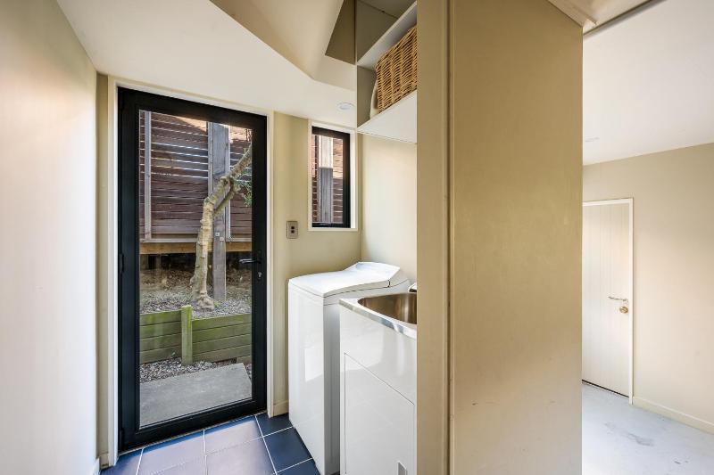 Bob Lee Views - image 17
