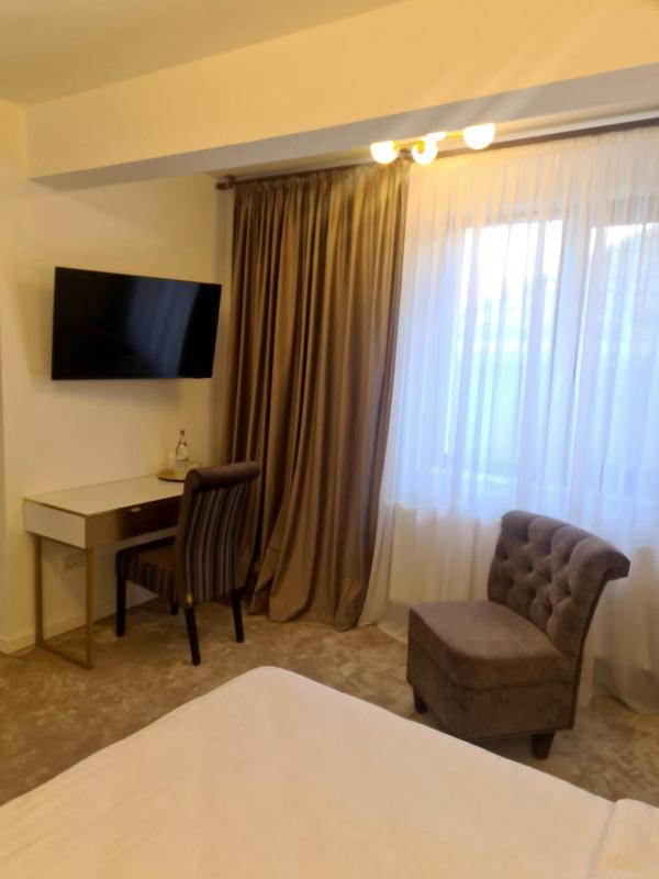 Jolie Boutique Hotel - image 34