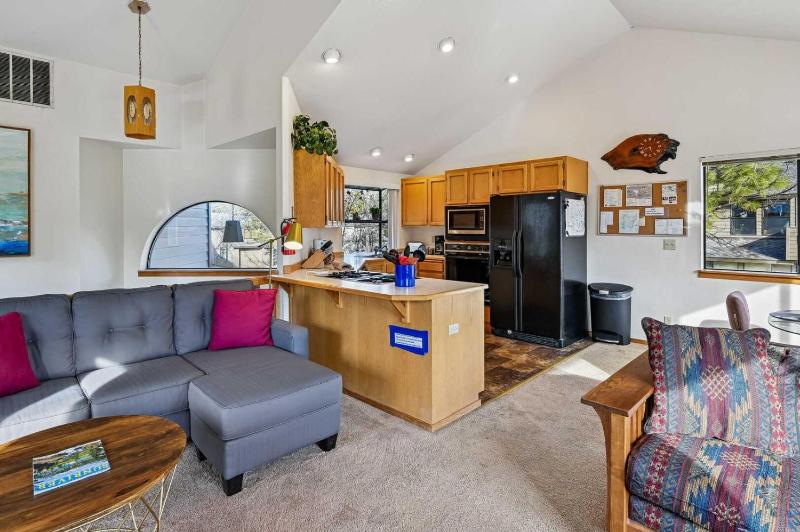 Fairway Village 01 - image 18