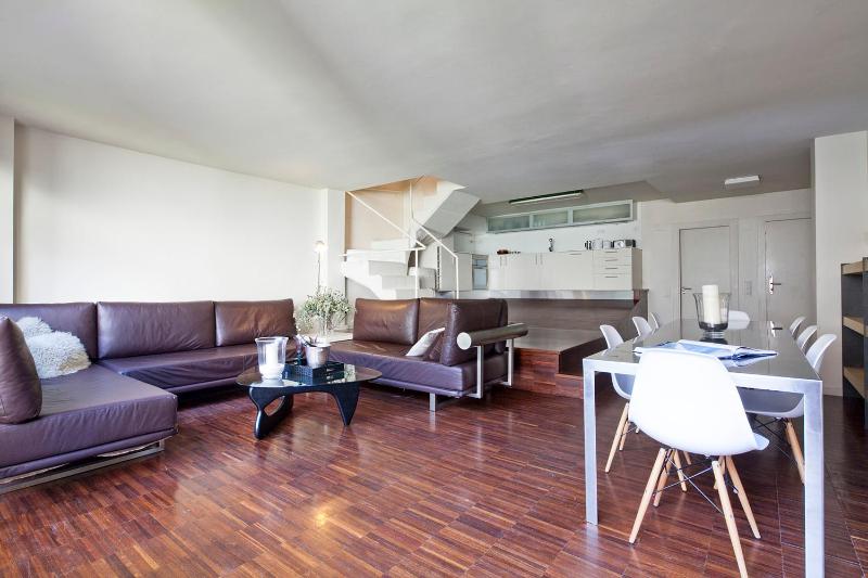 Apartment Barcelona Rentals - Private Pool and Garden Center - image 13