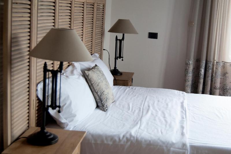 Quadruple Room image 2