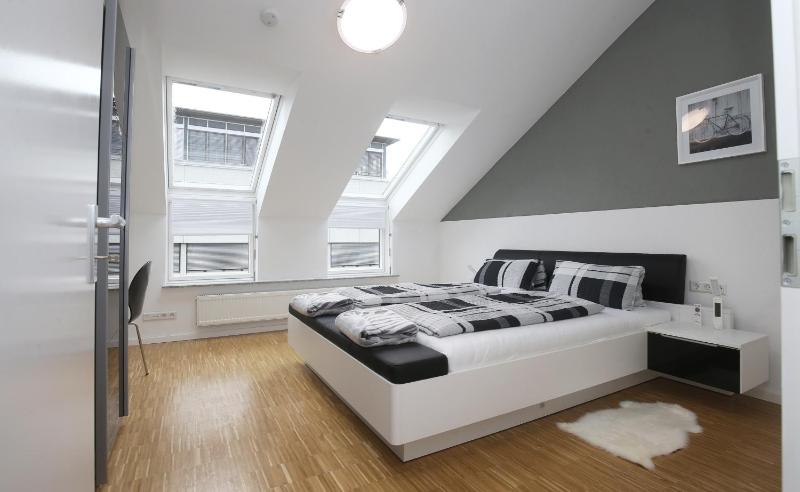 Apartment - Attic Floor with Air-Conditioning image 4