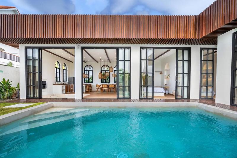 Palm Sugar Villa - Stylish 3BR Retreat with Pool - image 15