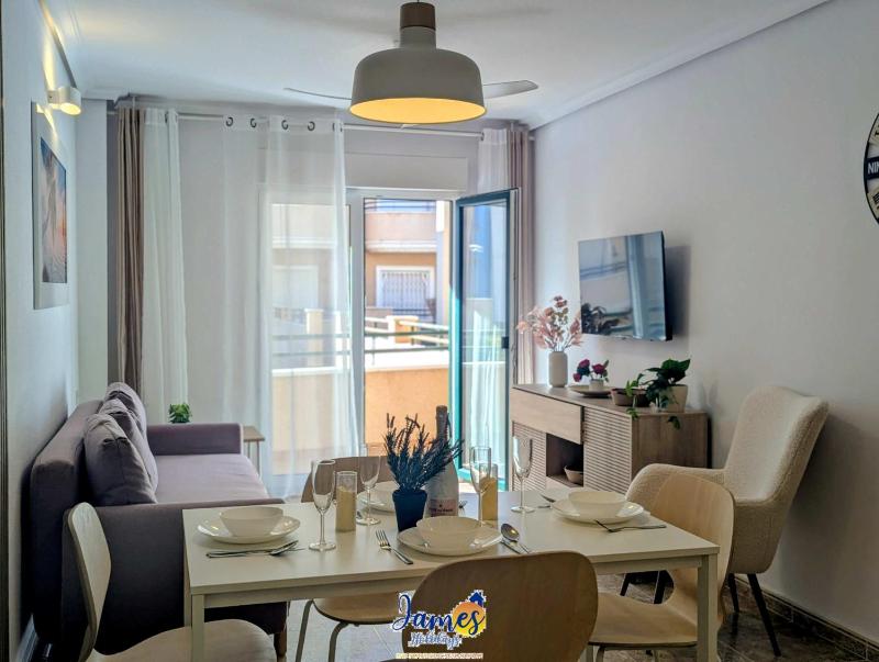 Sunny 2-Bed Pool View Apartment Cabo Roig CR110 - image 11
