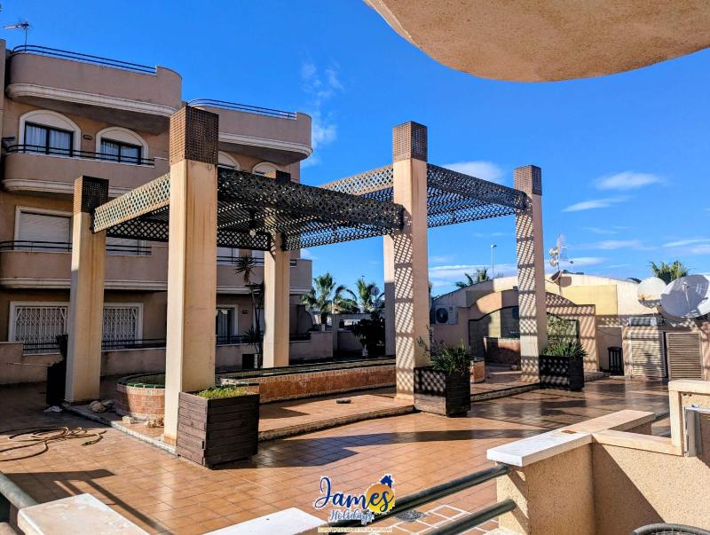 Sunny 2-Bed Pool View Apartment Cabo Roig CR110 - image 18