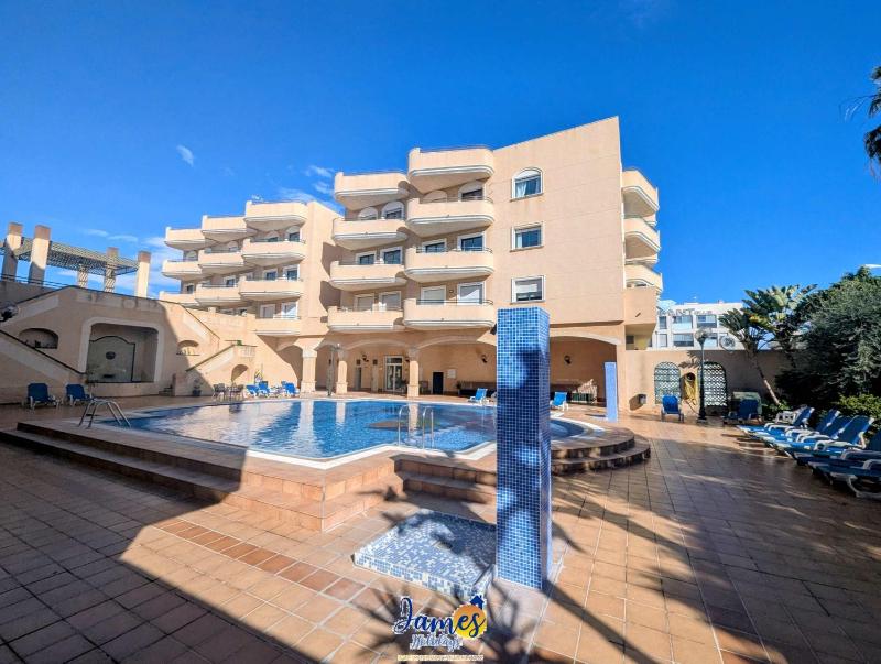 Sunny 2-Bed Pool View Apartment Cabo Roig CR110 - image 12