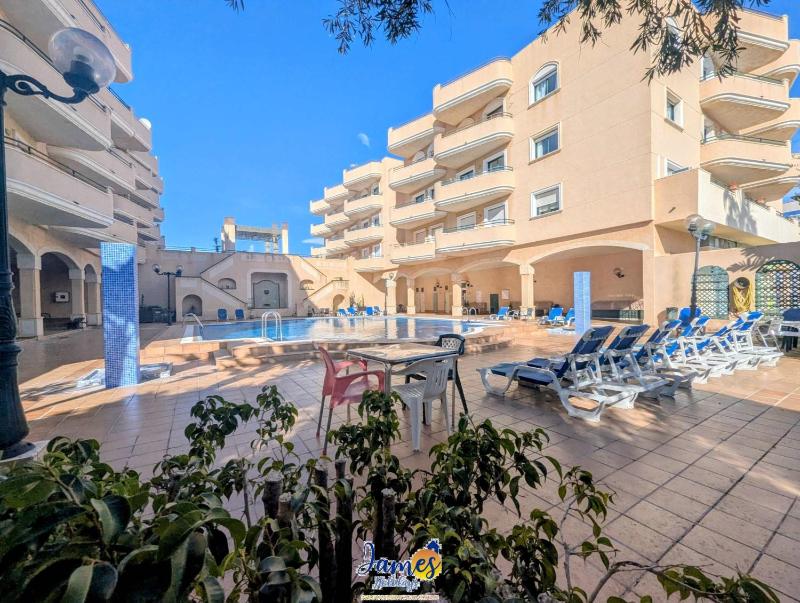 Sunny 2-Bed Pool View Apartment Cabo Roig CR110 - image 6