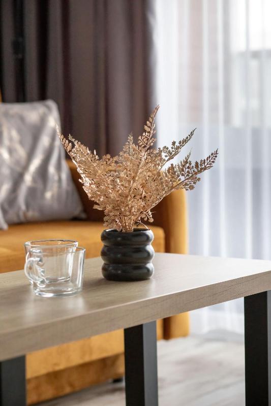 Ku Morzu Nadmorski Apartament w Pobliżu Plaży z Basenem i Parkingiem by Noclegi Renters - image 25
