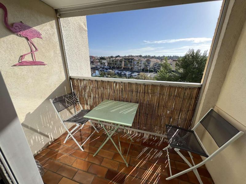 AIG_183 Studio rénové avec terrasse et vue exceptionnelle sur la marina l’étang et le village de Gruissan - image 13