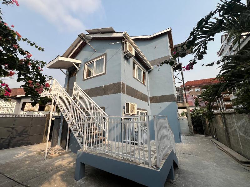 Freetown's most comfortable - image 12