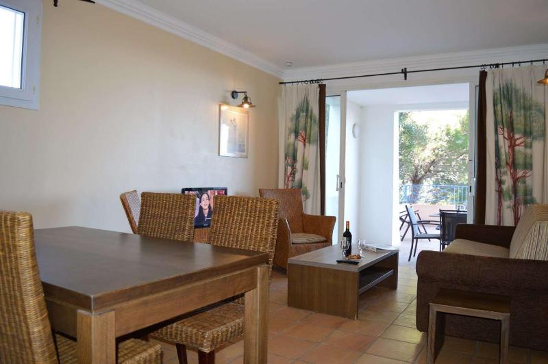 SM580-3001 Les Bastides domaine avec piscine a GRIMAUD - image 14