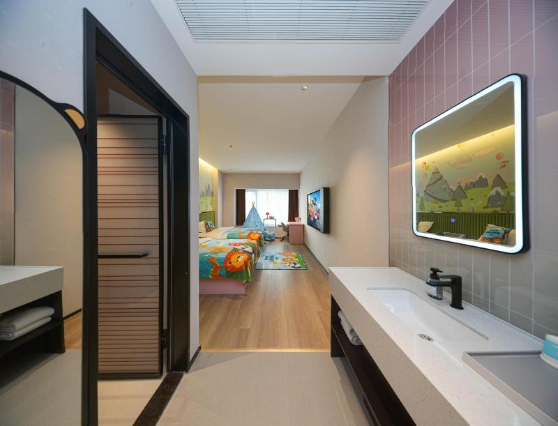 Leaf Hotel Qingdao Golden Sand Beach - image 21