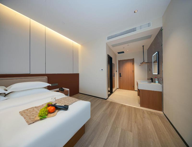 Leaf Hotel Qingdao Golden Sand Beach - image 24