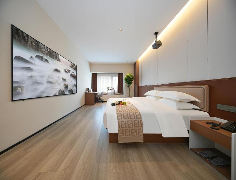 Leaf Hotel Qingdao Golden Sand Beach - image 14