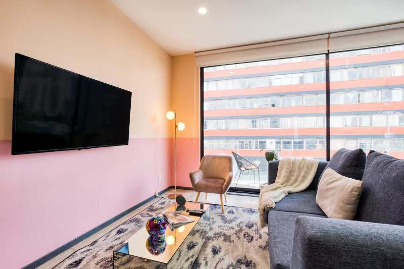 HOM Roma Double l Spacious 2 Bedroom in Mexico City - image 14