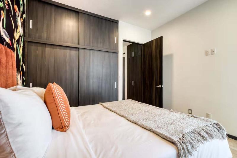HOM Roma Double l Spacious 2 Bedroom in Mexico City - image 24