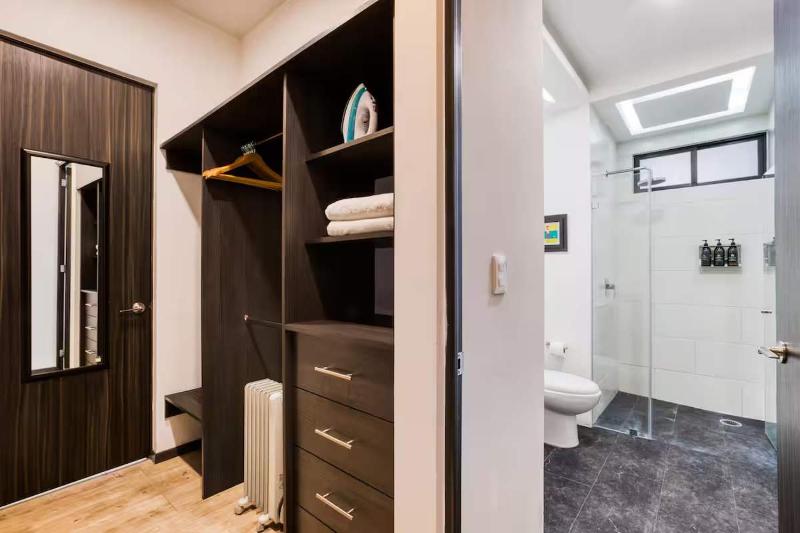HOM Roma Double l Spacious 2 Bedroom in Mexico City - image 26