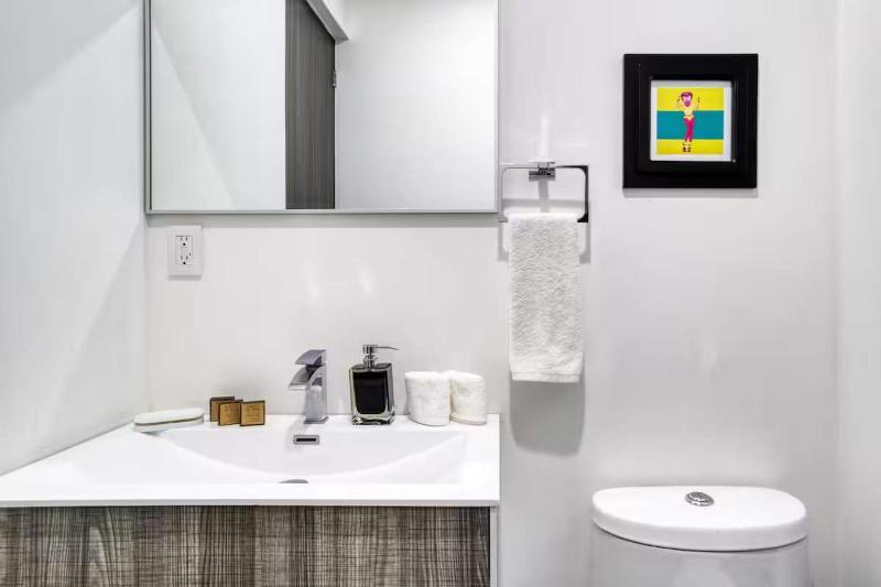 HOM Roma Double l Spacious 2 Bedroom in Mexico City - image 10