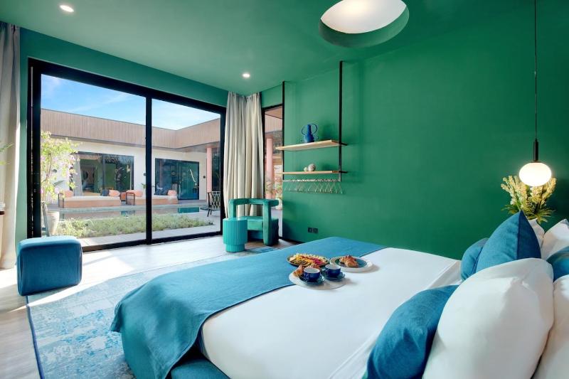 Canggu's Latest Showstopper Designers 7-Bed XXL Happy People Villa off Nelayan Beach - image 49