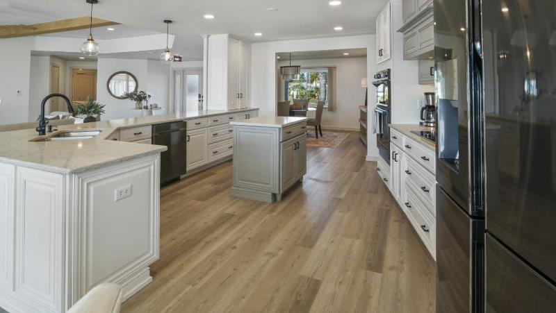 Villa Savona - A Luxurious Waterfront Wellness Retreat - image 23