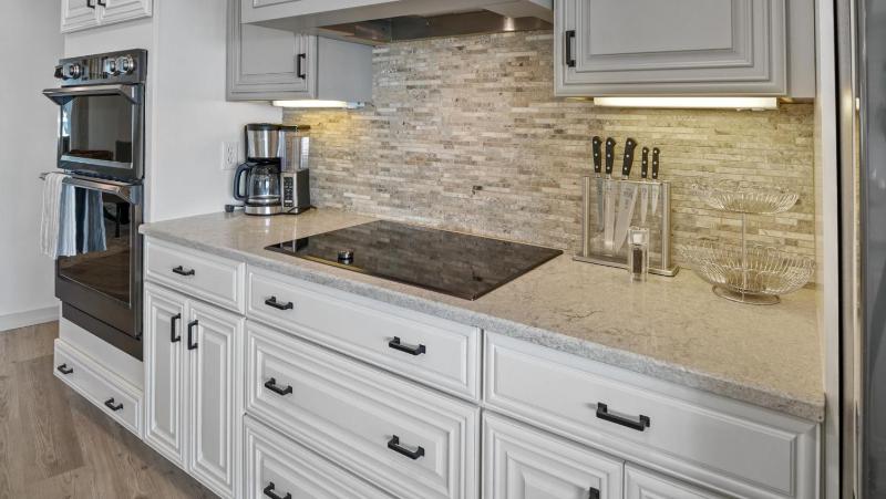 Villa Savona - A Luxurious Waterfront Wellness Retreat - image 38