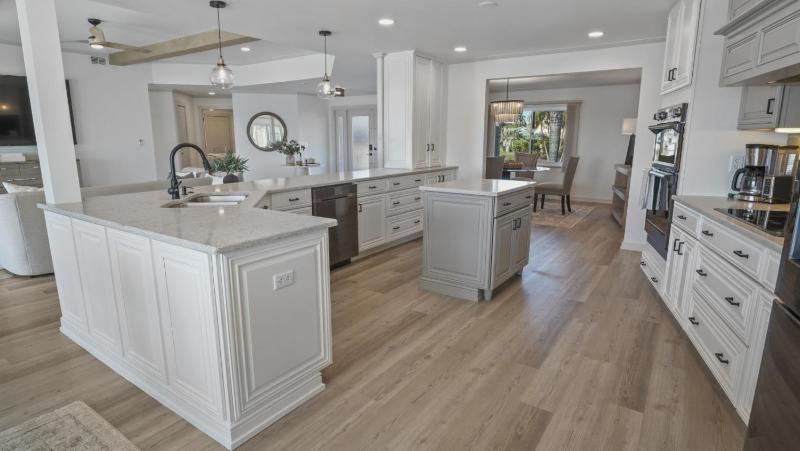 Villa Savona - A Luxurious Waterfront Wellness Retreat - image 25