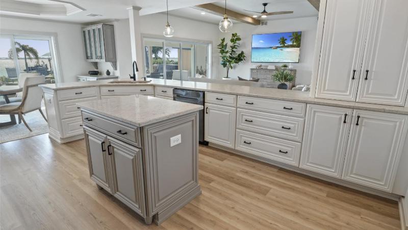Villa Savona - A Luxurious Waterfront Wellness Retreat - image 44