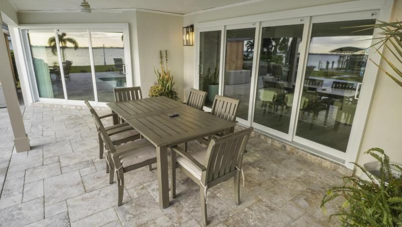 Villa Savona - A Luxurious Waterfront Wellness Retreat - image 5