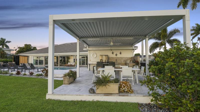 Villa Savona - A Luxurious Waterfront Wellness Retreat - image 48