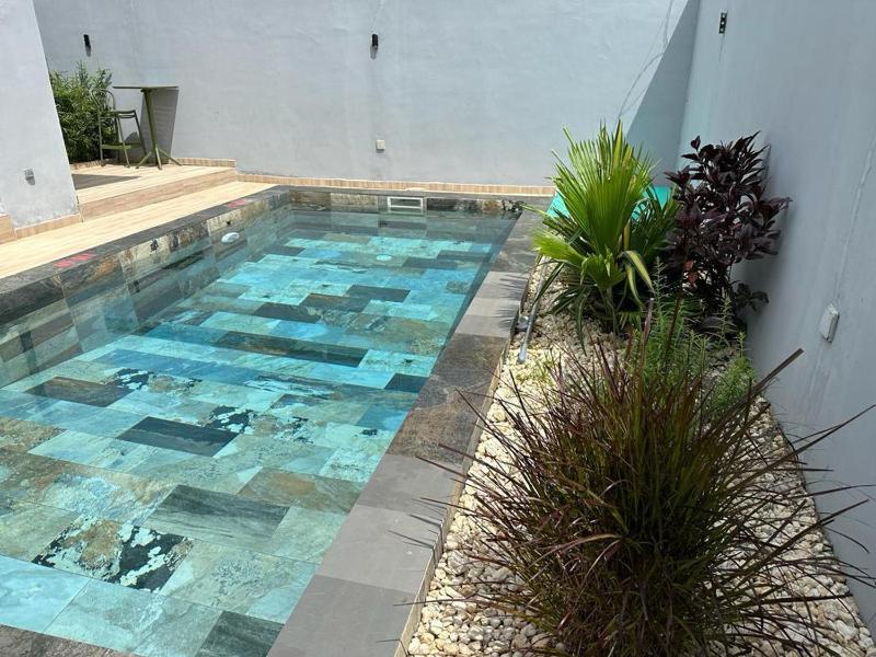 MILLENIUM SUITES - Piscine privée - image 7