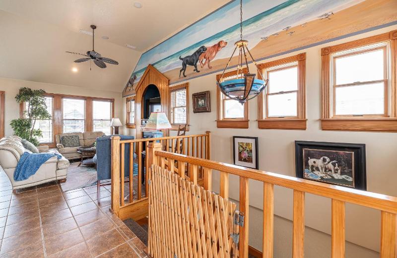 Happy Dog Days - Nags Head MP 11 Ocean View 50 Yds to Beach Elevator Pool Hot Tub Pets OK Flex Stays - image 5