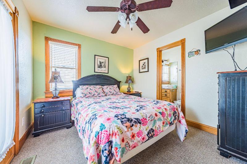 Happy Dog Days - Nags Head MP 11 Ocean View 50 Yds to Beach Elevator Pool Hot Tub Pets OK Flex Stays - image 47