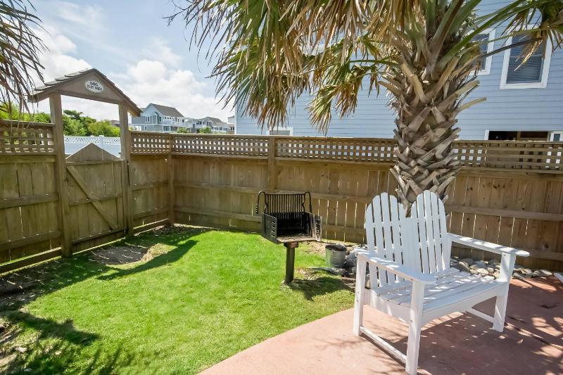 Happy Dog Days - Nags Head MP 11 Ocean View 50 Yds to Beach Elevator Pool Hot Tub Pets OK Flex Stays - image 49