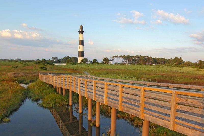 Happy Dog Days - Nags Head MP 11 Ocean View 50 Yds to Beach Elevator Pool Hot Tub Pets OK Flex Stays - image 15