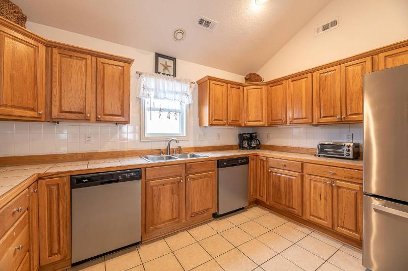 Serenity in Nags Head - MP 11 Oceanfront Ocean View Pool Hot Tub Pets OK YR Flex Stays - image 26