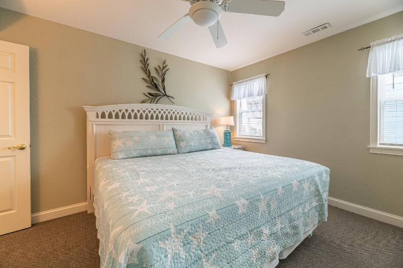 Serenity in Nags Head - MP 11 Oceanfront Ocean View Pool Hot Tub Pets OK YR Flex Stays - image 11