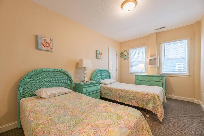 Serenity in Nags Head - MP 11 Oceanfront Ocean View Pool Hot Tub Pets OK YR Flex Stays - image 35