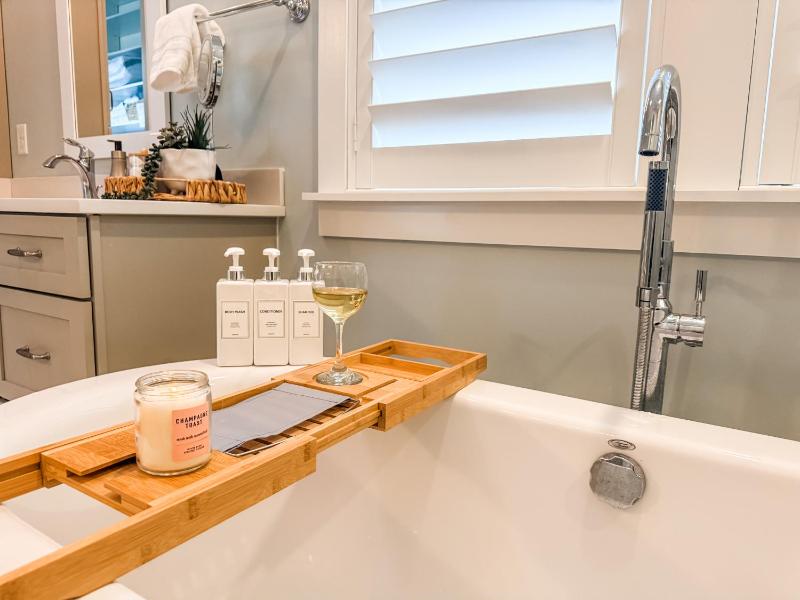 Luxury Beach Home-Sauna Pool Spa Cart Games - image 8
