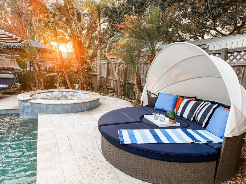 Luxury Beach Home-Sauna Pool Spa Cart Games - image 34