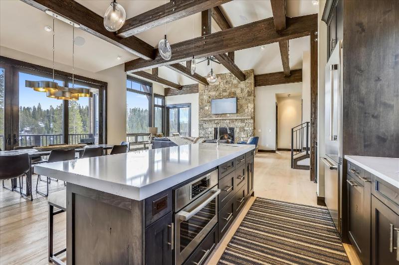 Barton Creek Vista: Secluded Peak 7 Home Hot Tub & Fireplace! - image 43
