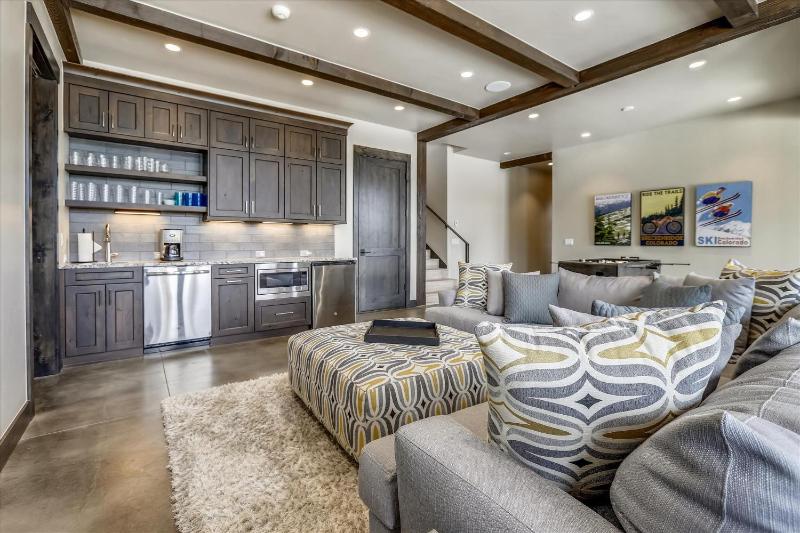 Barton Creek Vista: Secluded Peak 7 Home Hot Tub & Fireplace! - image 16