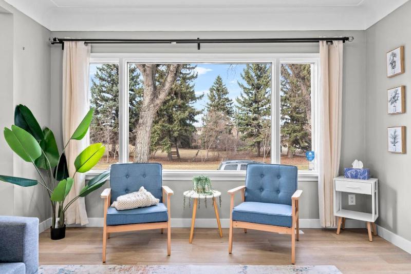 Modern House-3BR/Spacious good for 8/Free Parking - image 7
