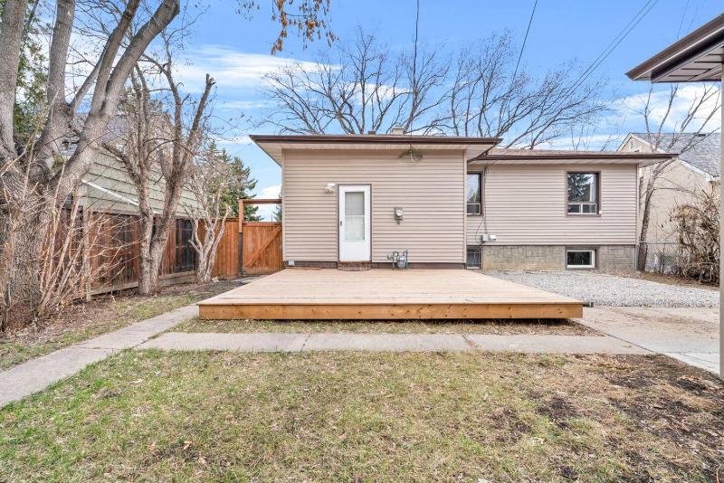 Modern House-3BR/Spacious good for 8/Free Parking - image 18