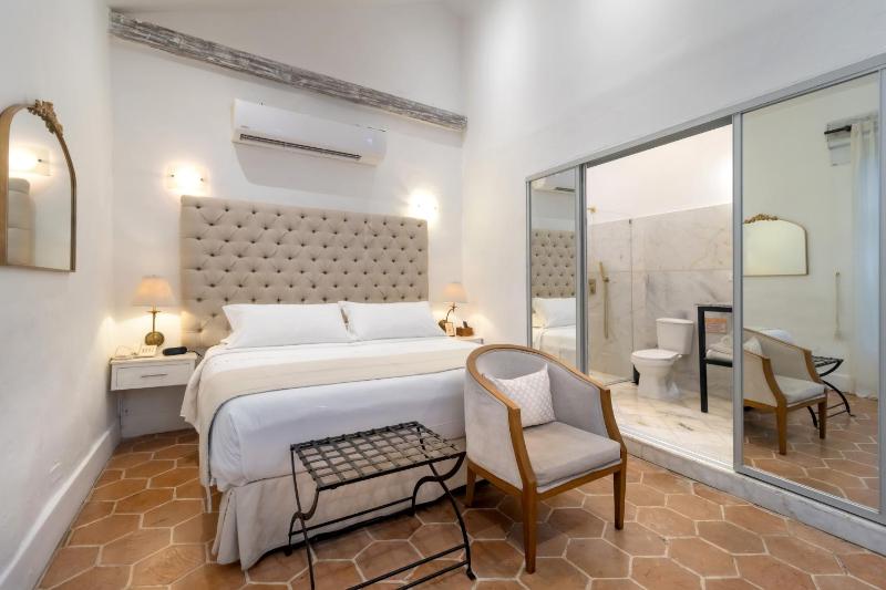 El Marques Hotel Boutique By GEH Suites - image 13