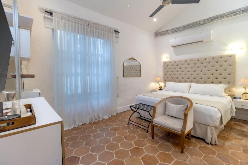 El Marques Hotel Boutique By GEH Suites - image 10