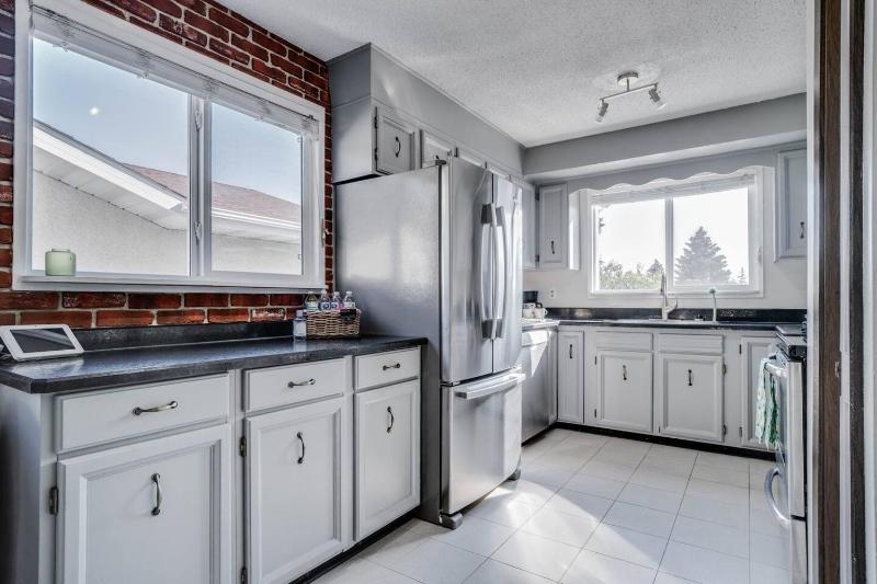 Edmonton House w/5BR/3BA/2Kitchens & Fenced Yard - image 37
