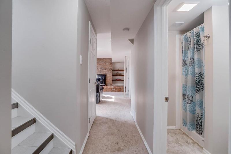 Edmonton House w/5BR/3BA/2Kitchens & Fenced Yard - image 47